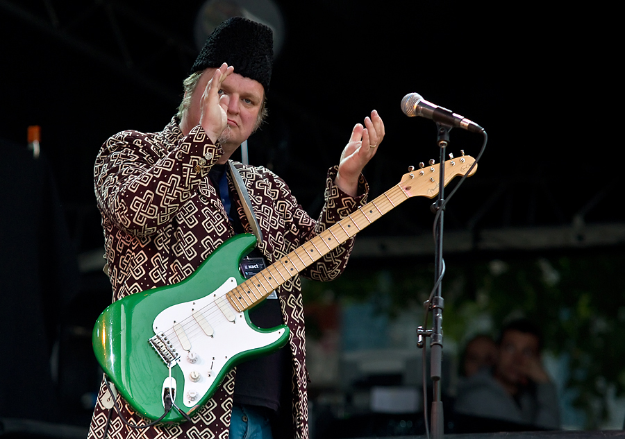 Knut Reiersrud i Guitarmageddon på Hamar Music Festival 2010. Foto: Per Ole Hagen/NRK