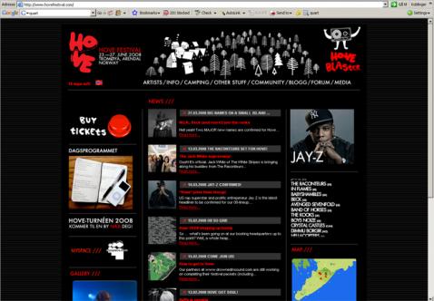 Hoves hjemmeside i sort, rødt og hvitt.
