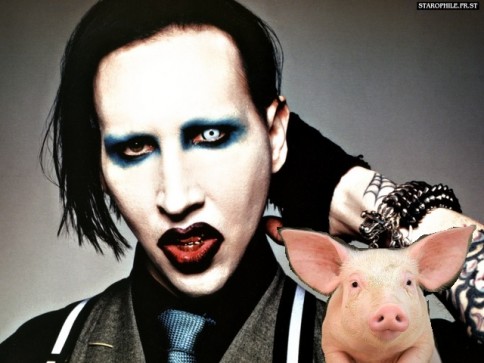 Marilyn Manson sliter med både svineinfluensa og avlysninger. (Foto: starophile + litt Paint-action fra Beate Grøndahl)