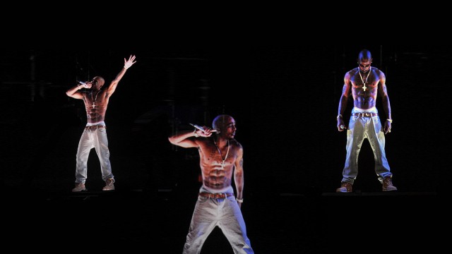 Tupac i forskjellige positurer, slik han blir framstilt av AV Consepts. Illustrasjon: NRK / AV Consepts.