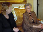 Anne Grosvold intervjuer prinsesse Astrid i forbindelse med 75-års dagen (Foto: Arne Borsheim, NRK)