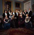 Hele familien Forsyte samlet til fotografering (Foto: Granada Television).