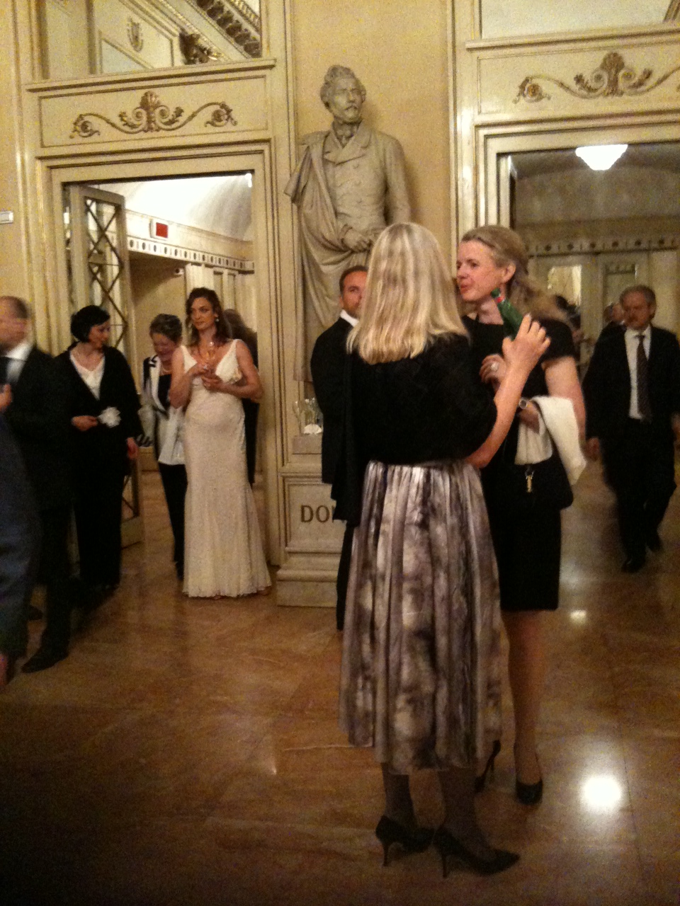 Kjoler på La Scala 1. Foto: Ragnhild Veire.