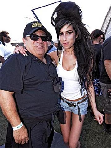 Danny DeVito og Amy Winehouse på Coachella