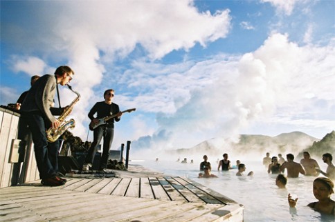 Festival i den blå, islandske lagune (foto: Iceland Airwaves)