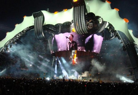 Gigantisk: U2 i 360 grader (foto: U2.com)