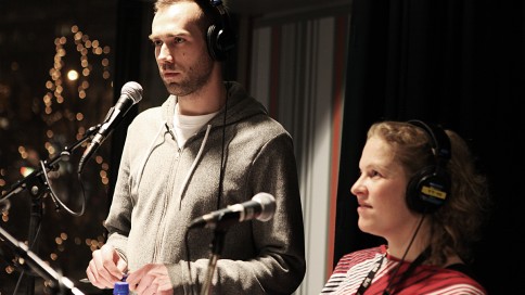 Programleder Ruben og produsent Beate gir deg det beste fra festival (foto: Kim Erlandsen, NRK)