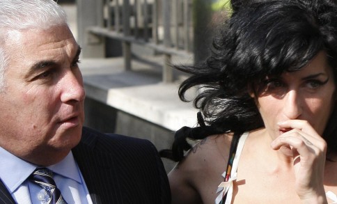 Mitch og Amy Winehouse (Foto: AP Photo/Kirsty Wigglesworth)