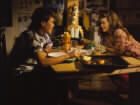 Pelle (Håvard Bakke) forelsker seg i Lena (Helle Beck Figenschow) (Foto: Norsk film AS)