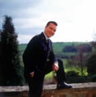 Politimannen Nick Rowan (Nick Berry) på plass i Aidensfield, Yorkshire. (Foto: Yorkshire Television Ltd)