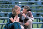 Garp (Robin Williams) gifter seg med ungdomskjæresten Helen (Mary Beth Hurt). (Foto: Warner Bros.)